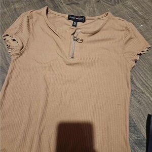Derek Heart Tan Short Sleeve Top with Zipper